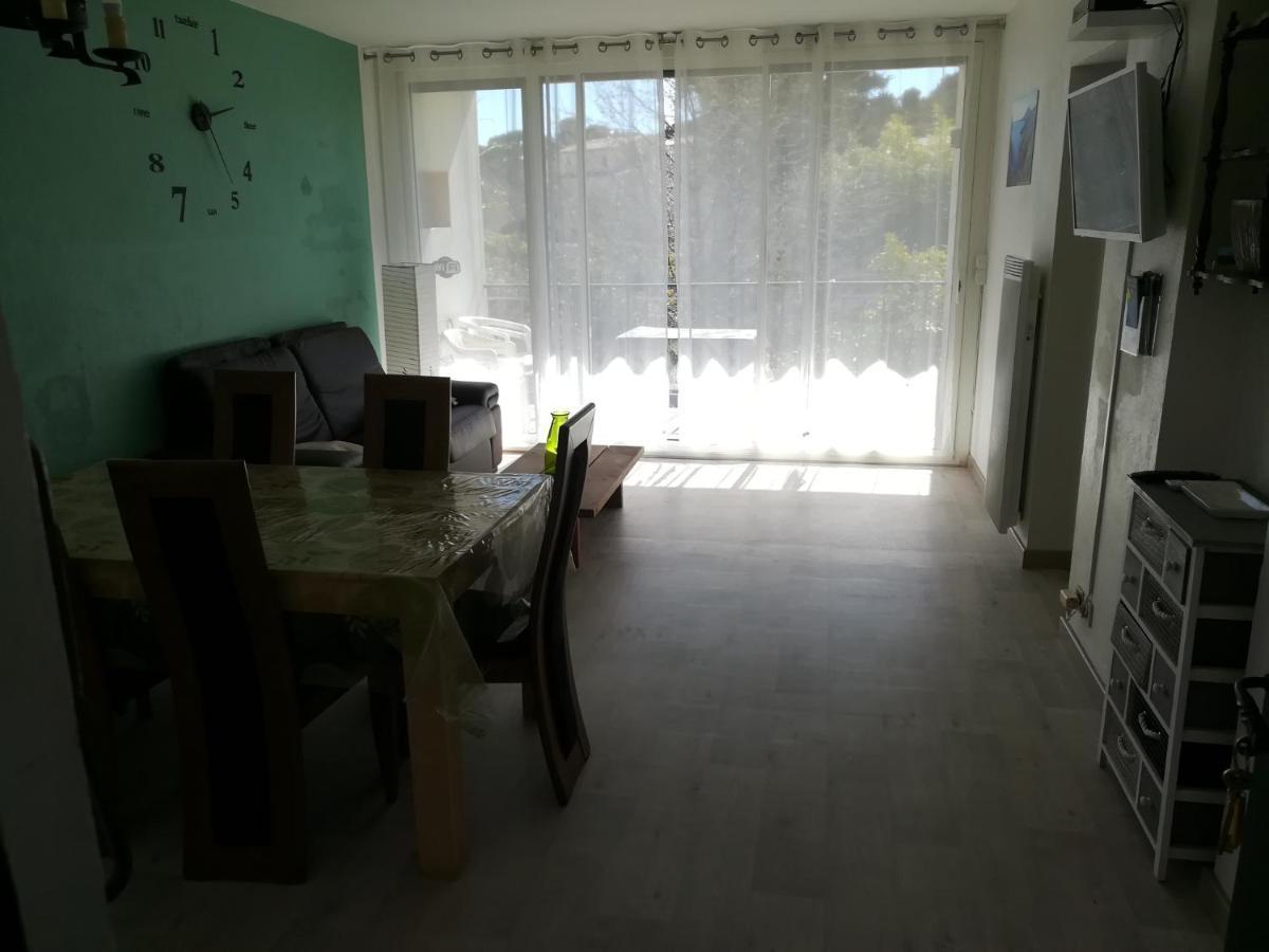 Appartement Classe 3 Etoiles Au 1Er Etage D'Une Maison Avec Jardin Dans Un Quartier Calme كافالير سور مير المظهر الخارجي الصورة